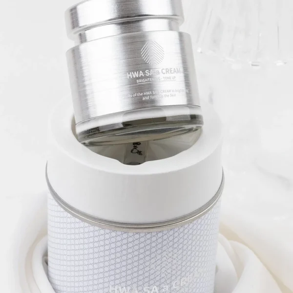 HWA SA a CREAM BRIGHTENING TONE UP